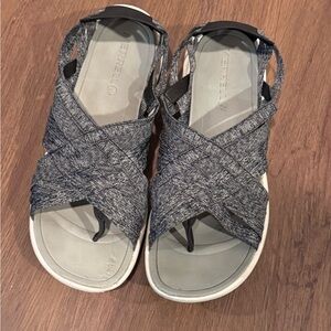 Merrell Duskair Black & White Gray Heather Weave Lightweight Thong Sandal